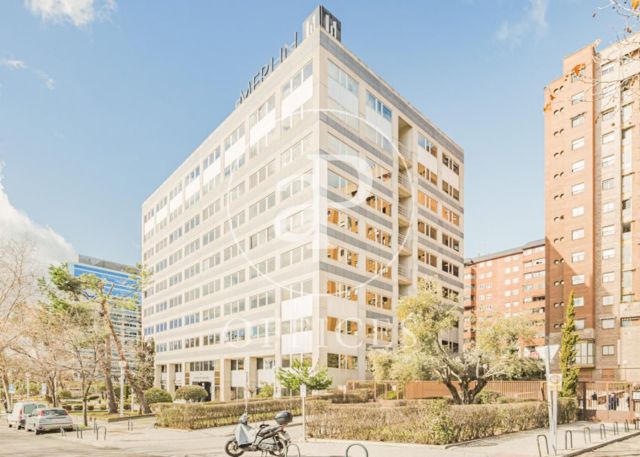 Immeuble de bureaux exclusif à louer