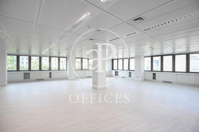 Edifici exclusivament d’oficines en lloguer