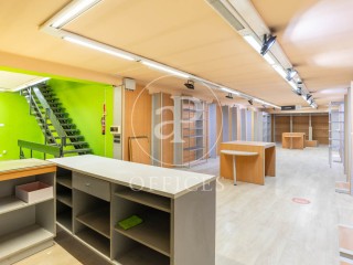 Immeuble de bureaux exclusif à vendre